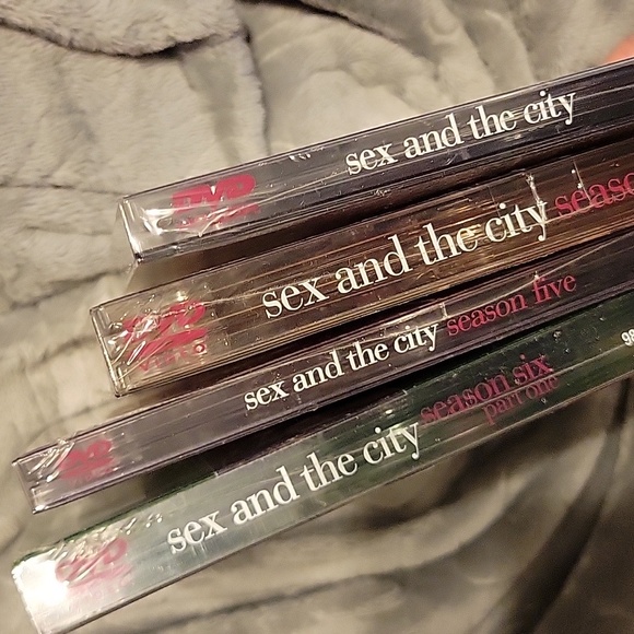 Sex and the City DVD sets Season 1,4,5,6...sealed - Picture 10 of 12
